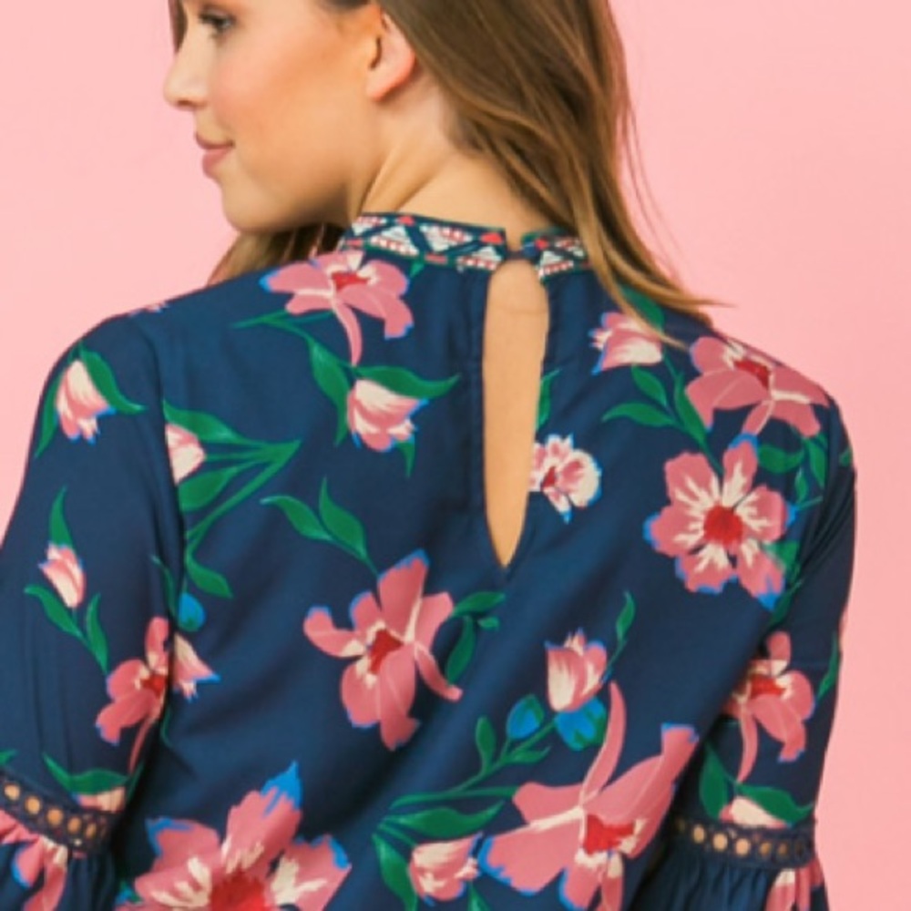 Flying Tomato Choker Neck Shift Dress - Picture 7 of 9